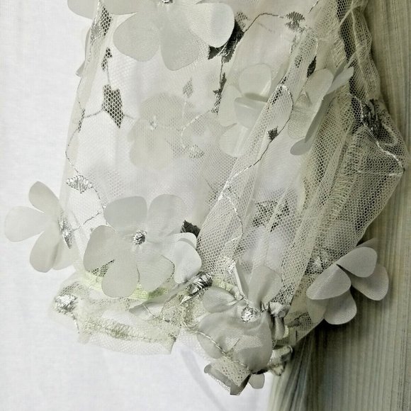 A Love Story - Dianna Sweetheart Shape Neck w/ Elbow Puff Sleeves - Desert Sage - Picture 4 of 7